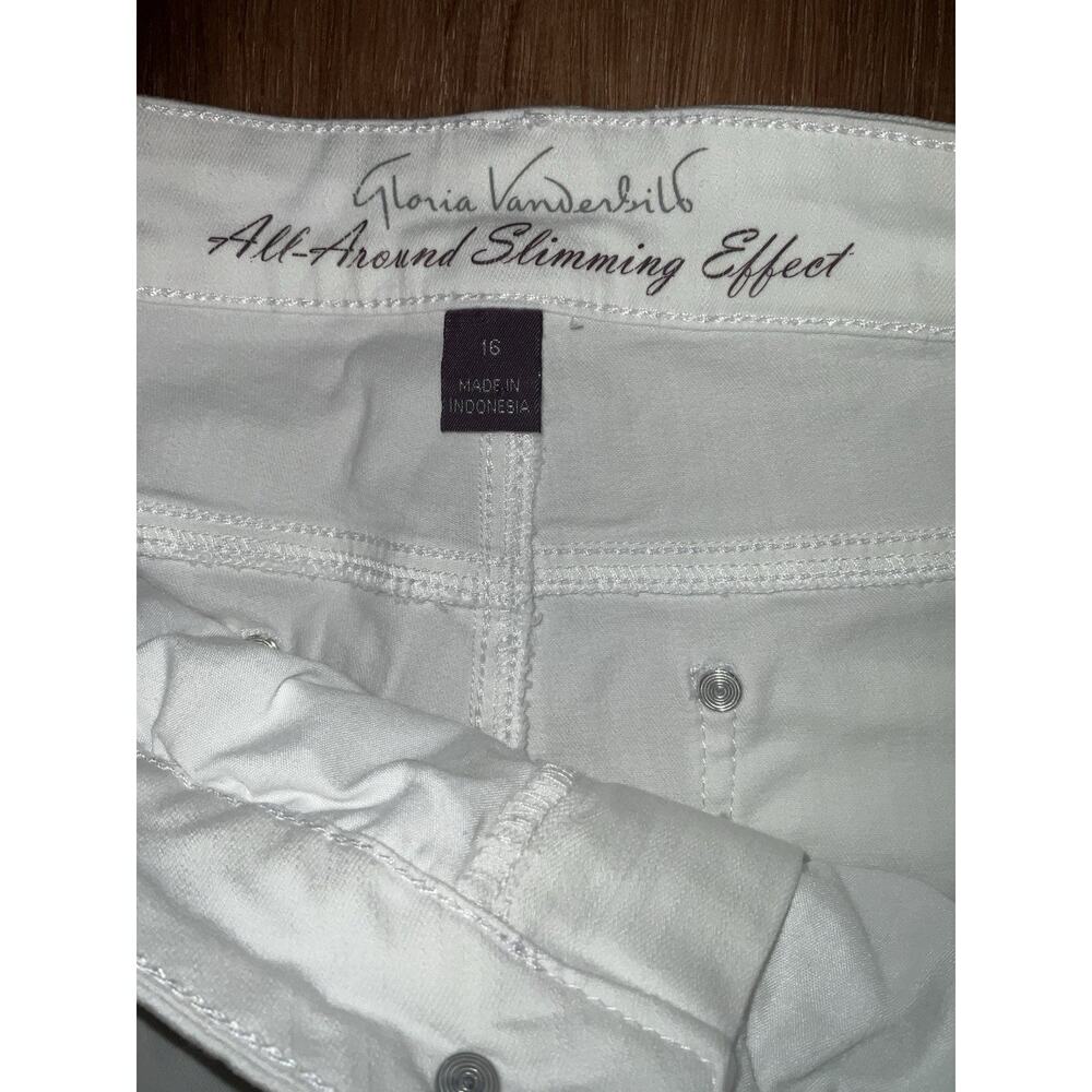 Gloria Vanderbilt Women's White Slimming Classic Rise Capri Jean Sz 16 - Picture 9 of 10